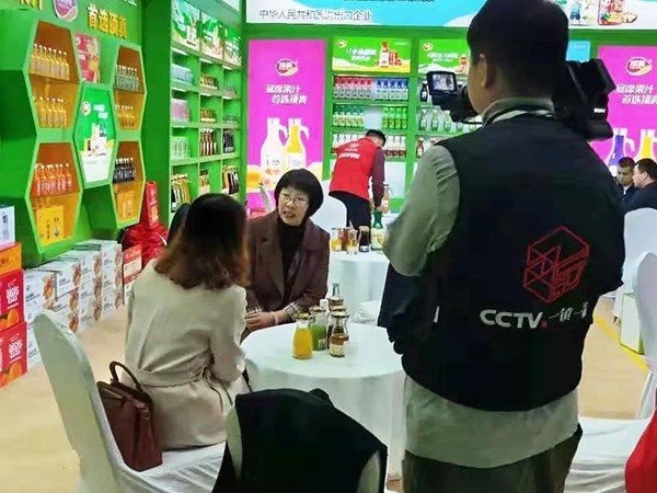 牢記初心匠心閃耀—長沙糖酒會火熱進行，頂真食品接受央視專訪！